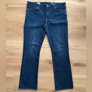 GAP Perfect Bootcut Mid-Rise Jeans in Medium-Dark Wash Size 33 Long